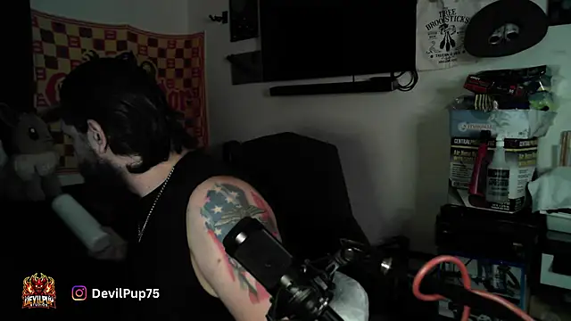 Snapshot of DevilPup75_ chatting on April 2026 02:18:01 AM DevilPup75 online show from April 2026 02:18:01 AM
