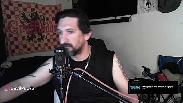 DevilPup75  online show from November 2025 03:21:02 AM