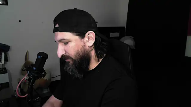 Snapshot of DevilPup75_ chatting on May 2026 07:46:02 AM DevilPup75 online show from May 2026 07:46:02 AM