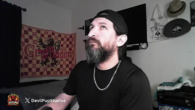 Snapshot of DevilPup75_ chatting on February 2026 03:06:01 AM DevilPup75 online show from February 2026 03:06:01 AM