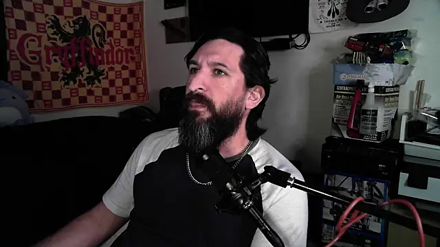 Snapshot of DevilPup75_ chatting on April 2026 03:46:02 AM DevilPup75 online show from April 2026 03:46:02 AM