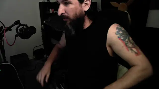 Snapshot of DevilPup75_ chatting on April 2026 03:20:01 AM DevilPup75 online show from April 2026 03:20:01 AM