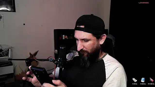 Snapshot of DevilPup75_ chatting on May 2026 07:22:02 AM DevilPup75 online show from May 2026 07:22:02 AM