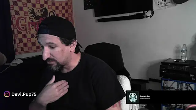 DevilPup75  online show from November 2025 11:32:01 AM
