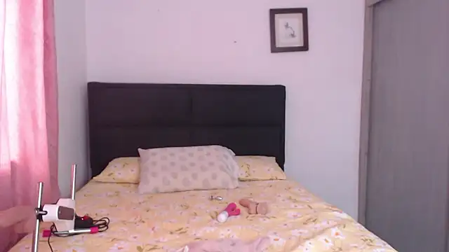 Tiiana online show from March 2026 05:10:02 PM