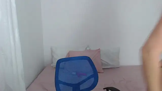 Tiiana online show from September 2025 12:42:02 PM