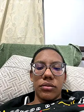 Valen1800 online show from November 2025 12:44:02 AM