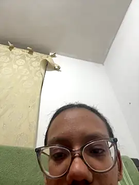 Valen1800 online show from December 2025 02:15:02 AM