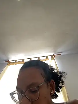 Valen1800 online show from October 2025 03:56:02 PM