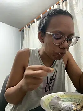 Valen1800 online show from November 2025 12:43:02 AM