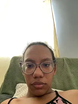 Valen1800 online show from October 2025 08:08:01 PM