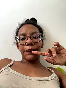 Valen1800 online show from December 2025 06:51:01 PM