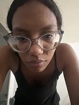 Valen1800 online show from February 2026 02:45:02 AM