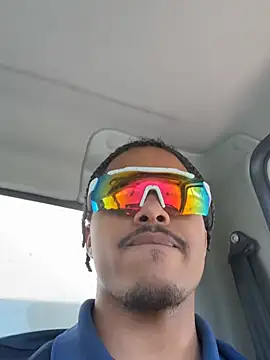 Robono12 online show from April 2026 06:36:01 PM