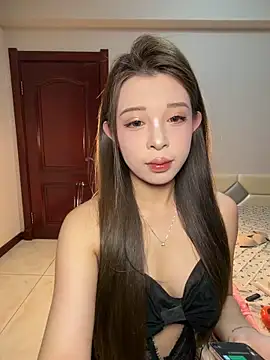 tuanzi125216 online show from November 2025 01:42:02 AM