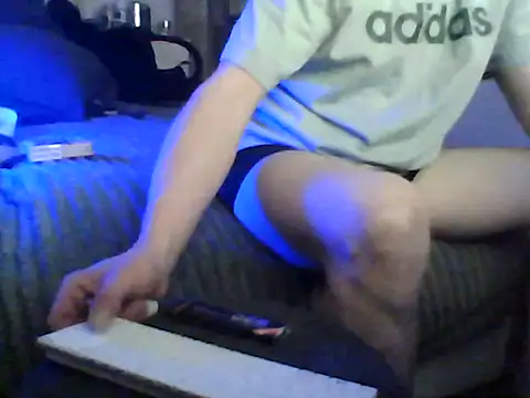 Thoma9034 online show from February 2026 06:59:01 PM