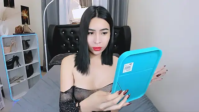 Claudia empress online show from May 2026 10:26:01 PM