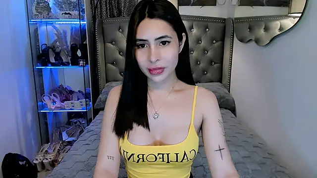 Claudia empress online show from October 2025 08:21:01 PM