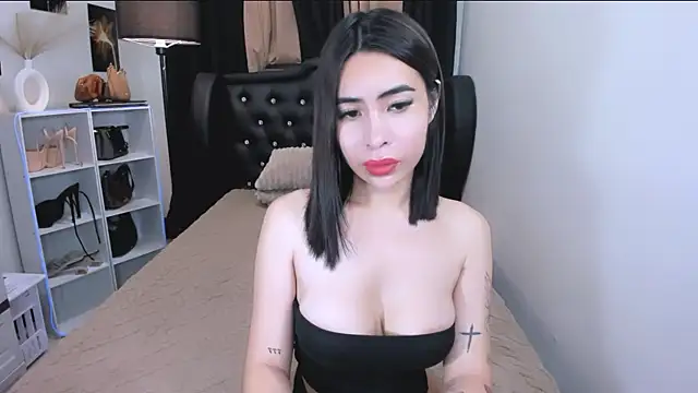 Claudia empress online show from April 2026 07:07:02 PM