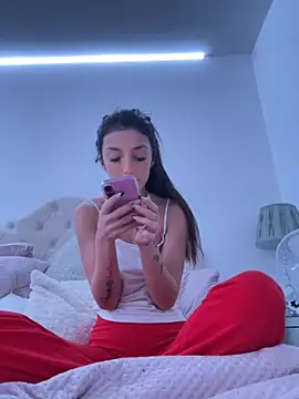 naughtybella05 online show from October 2025 07:58:02 PM