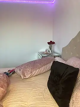 naughtybella05 online show from November 2025 09:02:02 AM