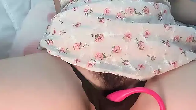 Eloise131499 online show from October 2025 12:45:02 AM