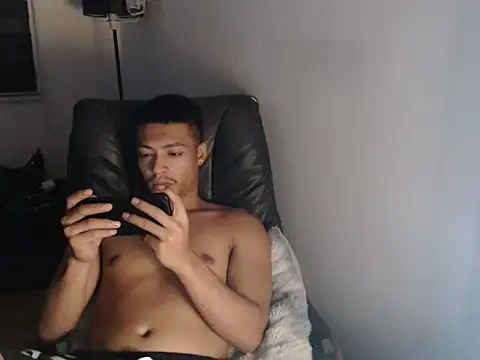 Asian gregor online show from May 2026 08:37:01 PM