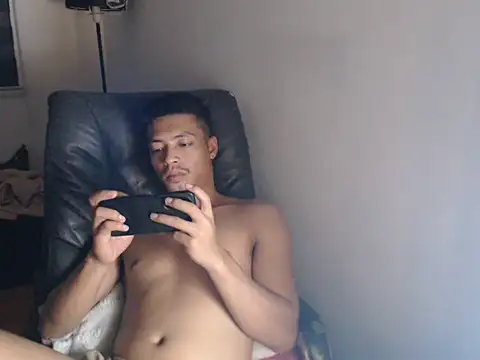 Asian gregor online show from May 2026 06:09:01 PM