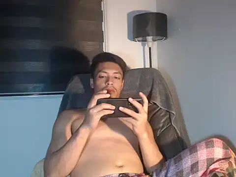 Asian gregor online show from February 2026 06:18:02 PM