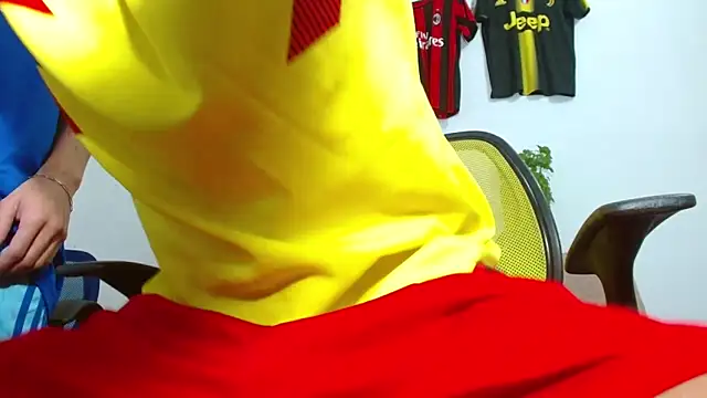 skinny23cm online show from February 2026 07:47:02 PM