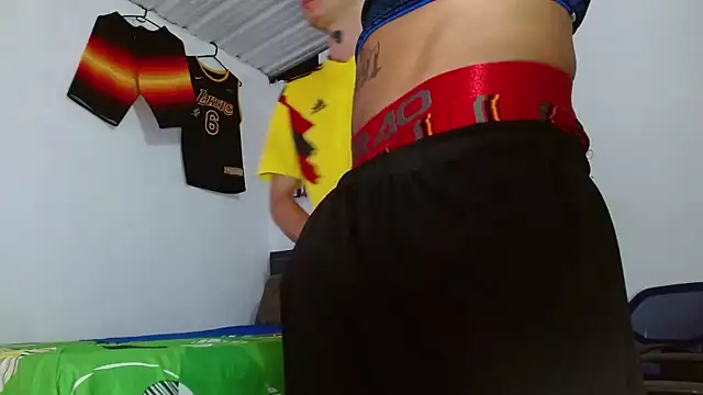 skinny23cm online show from January 2026 03:18:01 PM