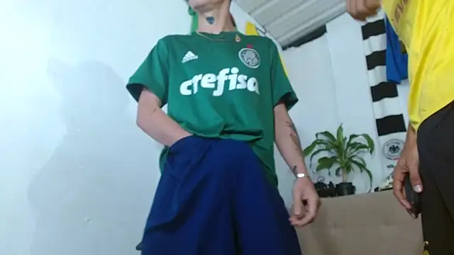 skinny23cm online show from February 2026 01:21:02 PM