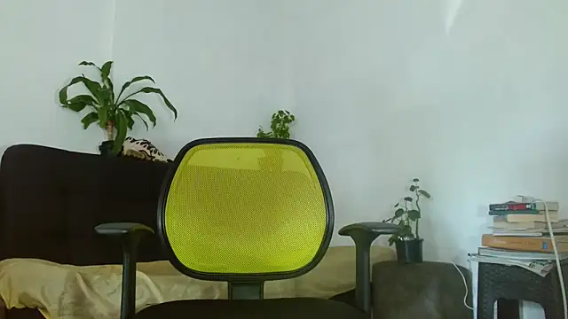 skinny23cm online show from April 2026 01:39:01 PM