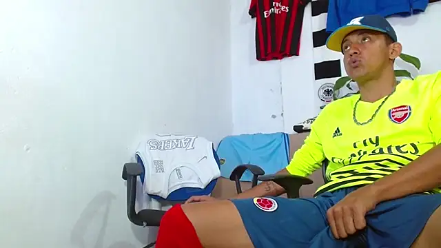 skinny23cm online show from February 2026 02:05:01 PM