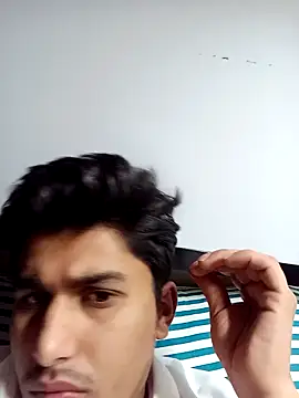 HarryChoudhary21 online show from January 2026 07:17:01 PM