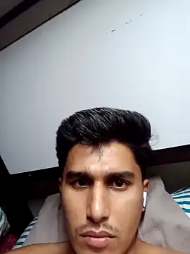 HarryChoudhary21 online show from October 2025 07:04:01 PM