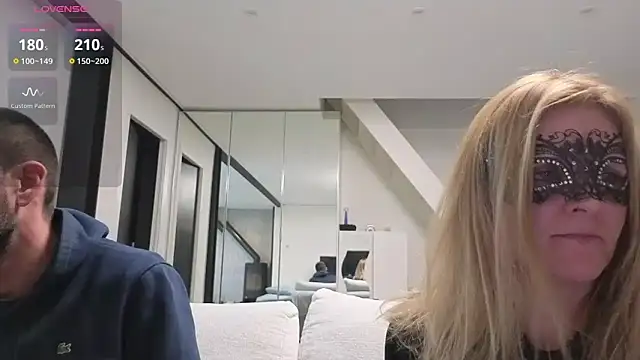 bellemasquer online show from December 2025 10:00:02 PM