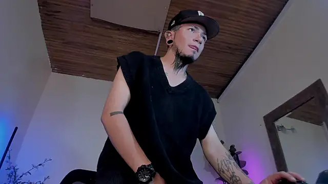 tyler jones  online show from February 2026 05:38:01 AM