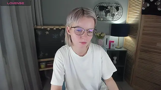 Madelaineses online show from January 2026 09:35:01 AM