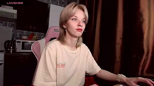 Madelaineses online show from May 2026 05:30:02 PM