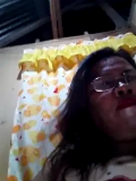 Snapshot of Huge_mama69 chatting on May 2026 03:08:01 PM Huge mama69 online show from May 2026 03:08:01 PM