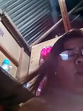 Snapshot of Huge_mama69 chatting on October 2025 05:38:02 AM Huge mama69 online show from October 2025 05:38:02 AM