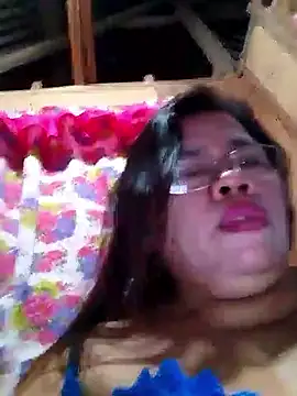 Snapshot of Huge_mama69 chatting on October 2025 01:47:01 PM Huge mama69 online show from October 2025 01:47:01 PM