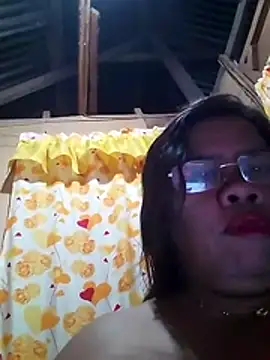 Snapshot of Huge_mama69 chatting on May 2026 12:47:02 PM Huge mama69 online show from May 2026 12:47:02 PM