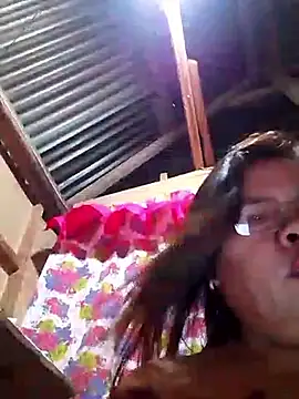 Snapshot of Huge_mama69 chatting on October 2025 03:04:02 PM Huge mama69 online show from October 2025 03:04:02 PM