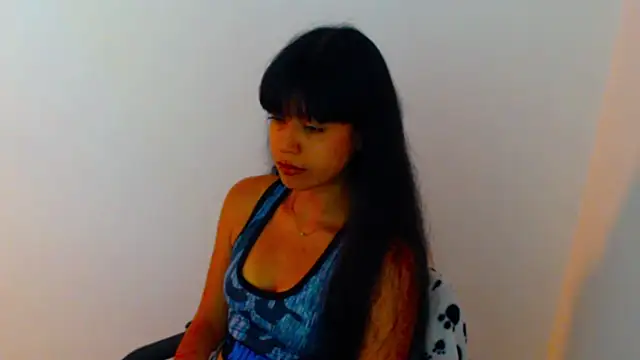 meganmiauu online show from July 2026 04:17:01 PM