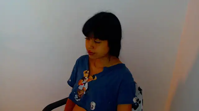 meganmiauu online show from July 2026 06:14:02 PM