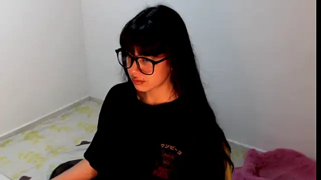 Snapshot of meganmiauu chatting on May 2026 10:56:02 AM meganmiauu online show from May 2026 10:56:02 AM