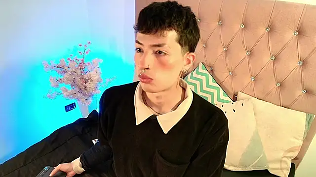 OzorioDany online show from December 2025 04:04:02 AM