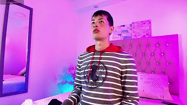 OzorioDany online show from November 2025 03:49:02 AM